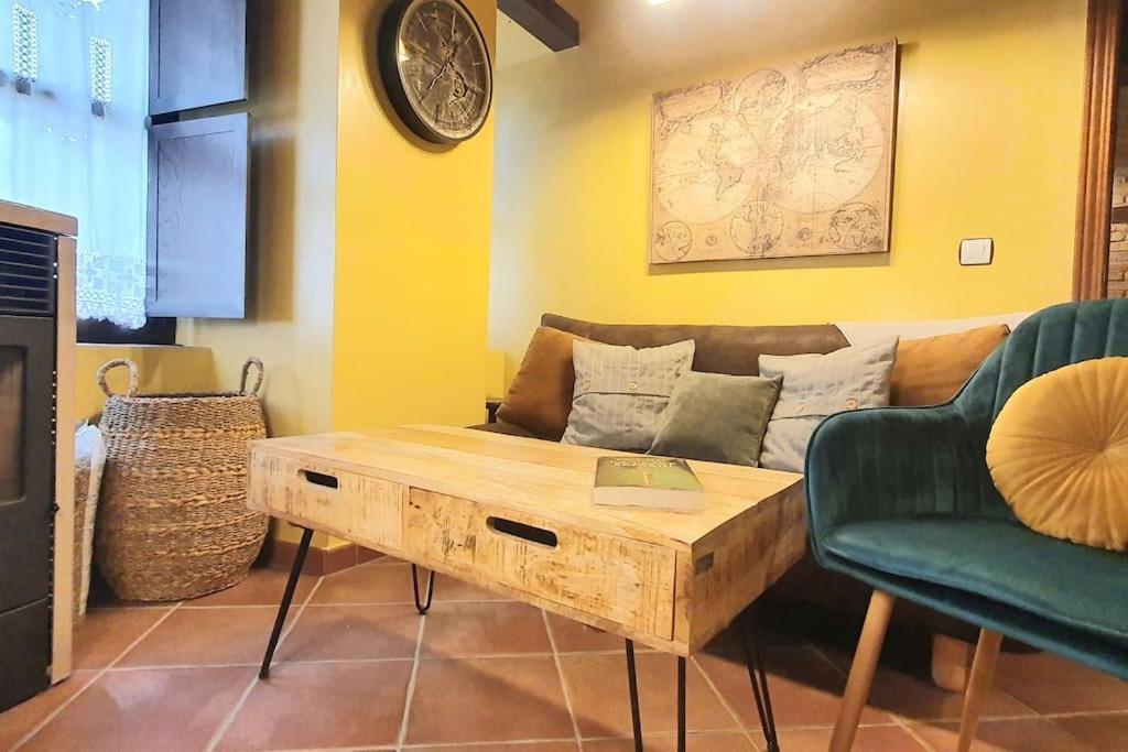 Apartamento Sefardi, Barrio Judio De Hervas Bagian luar foto