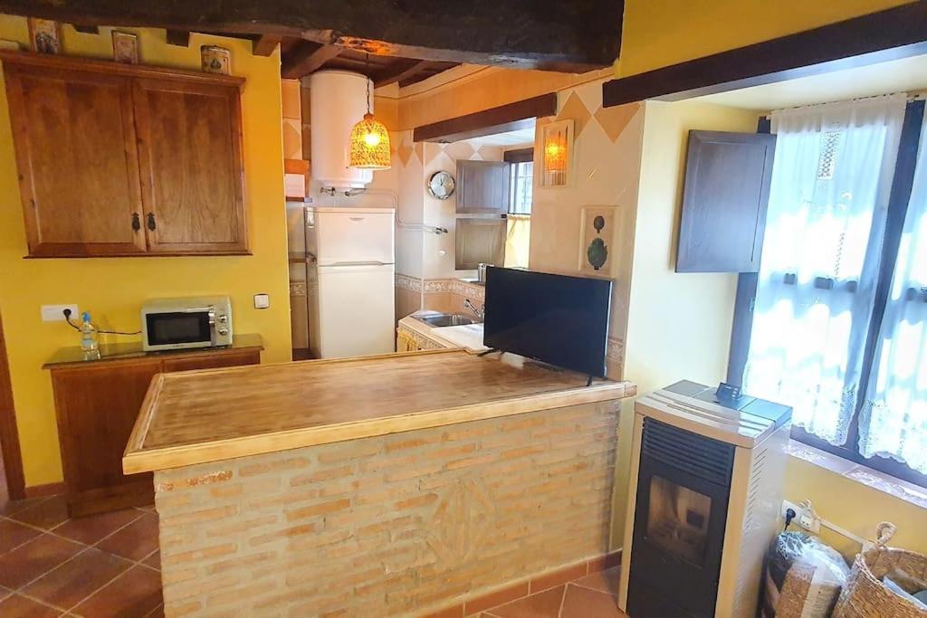 Apartamento Sefardi, Barrio Judio De Hervas Bagian luar foto