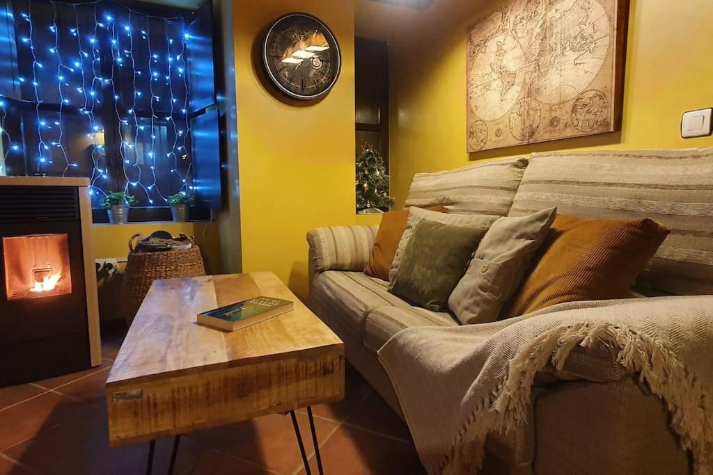 Apartamento Sefardi, Barrio Judio De Hervas Bagian luar foto