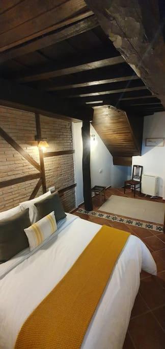 Apartamento Sefardi, Barrio Judio De Hervas Bagian luar foto